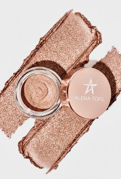 LUXQUISITE Silky Butter Eyeshadow - DIVINE