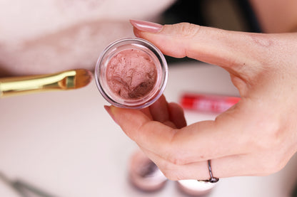LUXQUISITE Silky Butter Eyeshadow - BISQUIT