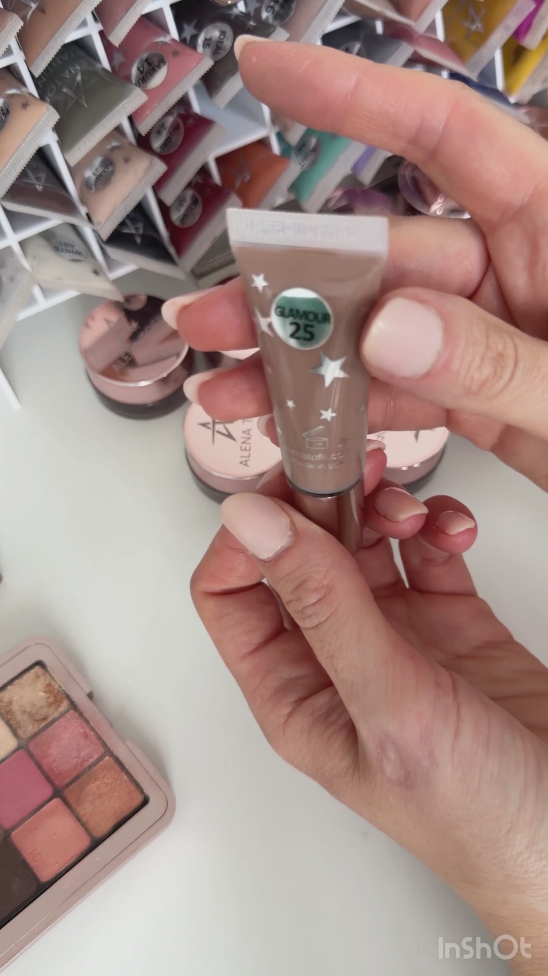 25 GLAMOUR application